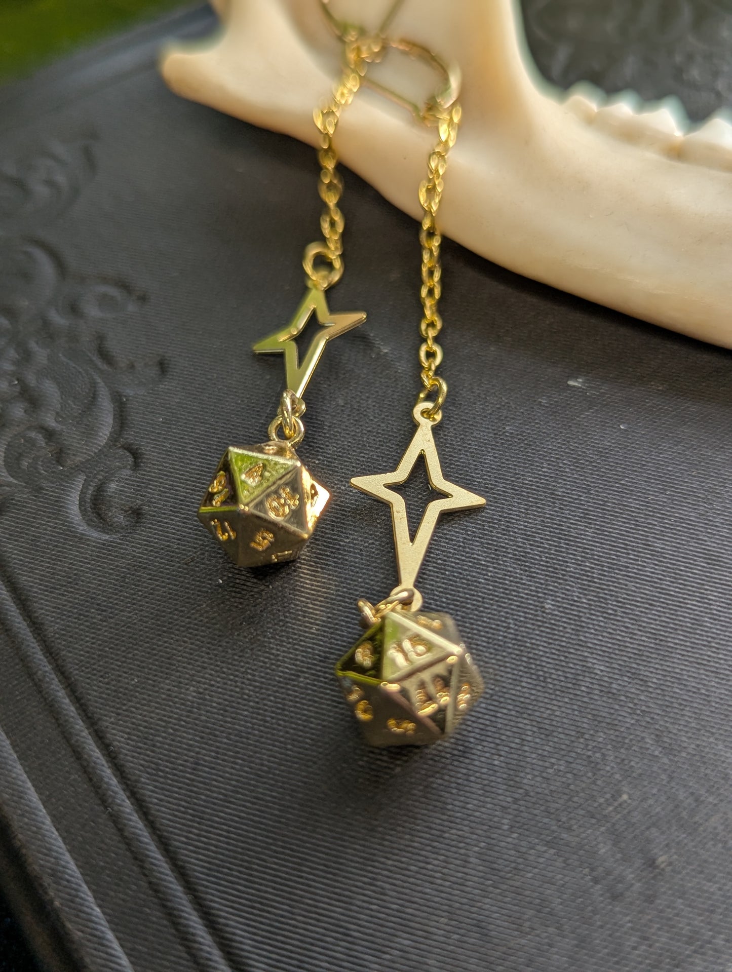 Star Drop d20 Earrings