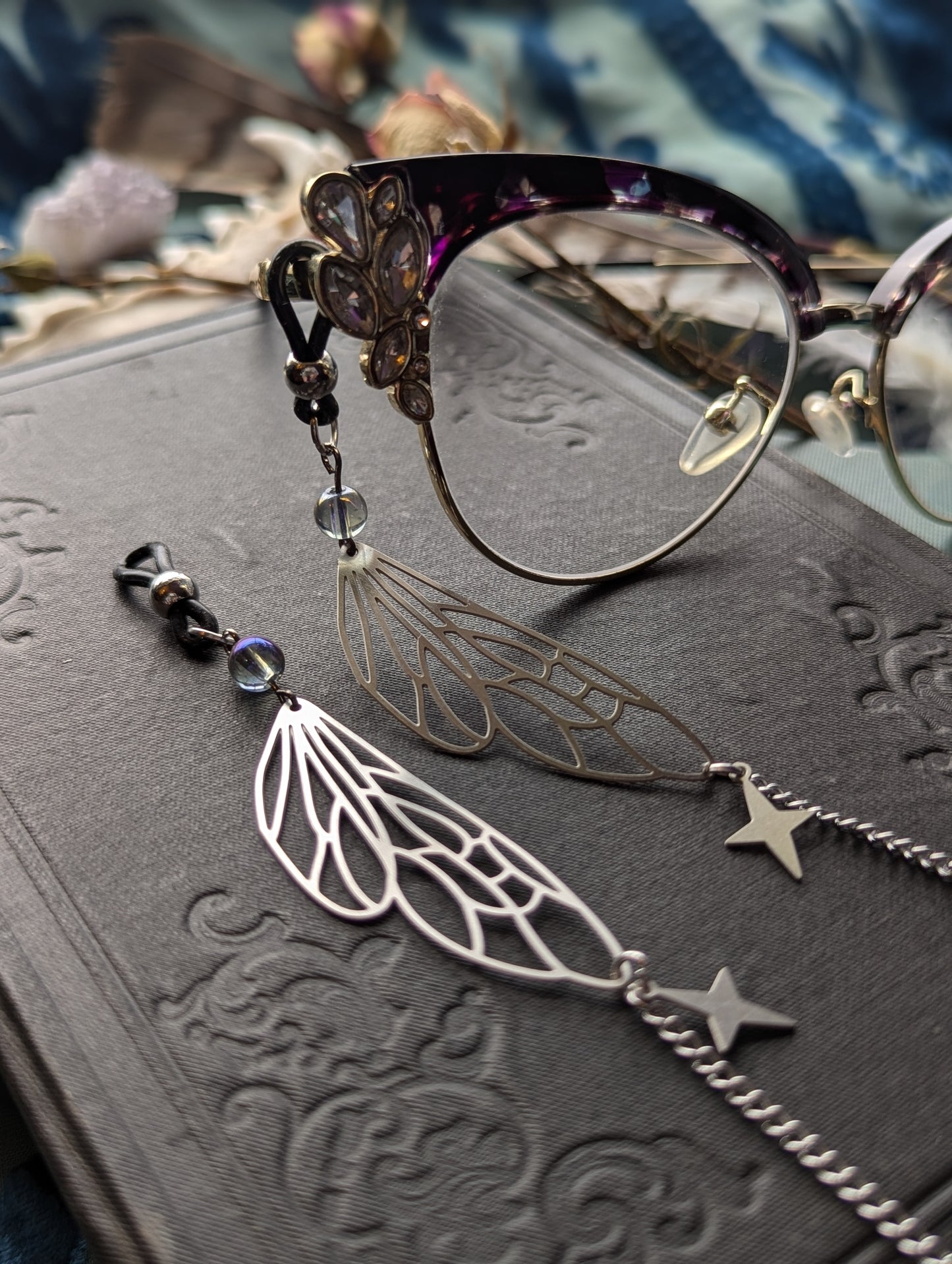 Fey Wing Eyeglasses Chain