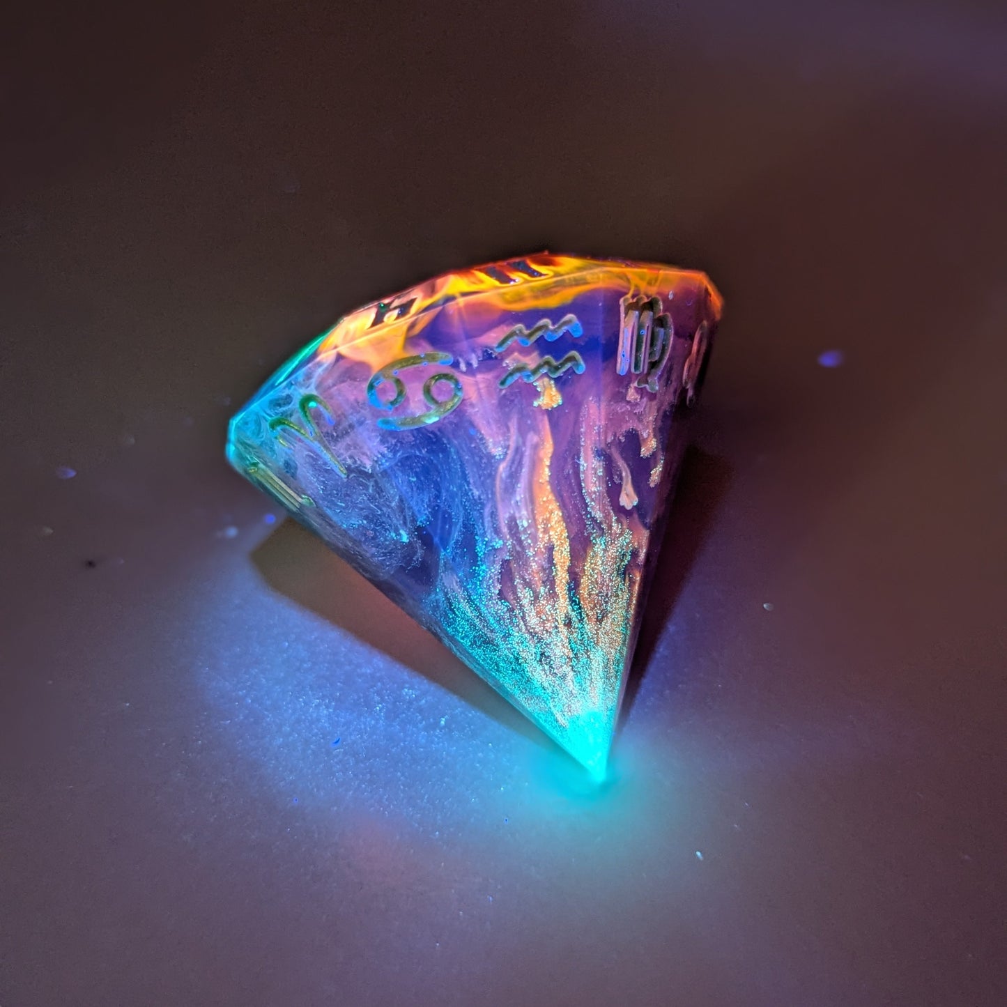 Fae Algae Bloom - Zodiac d12 Single Dice