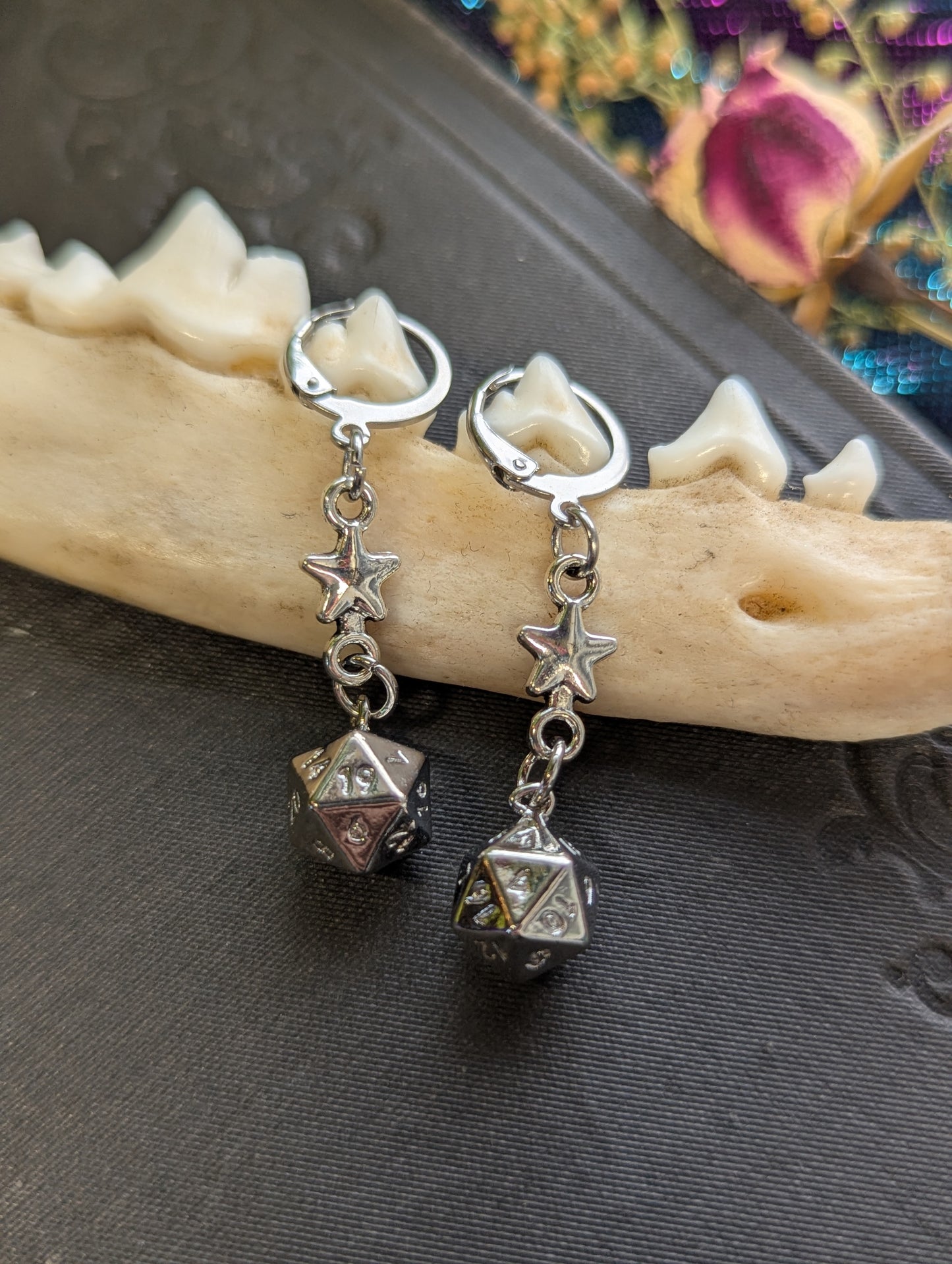 Fated Star d20 Earrings