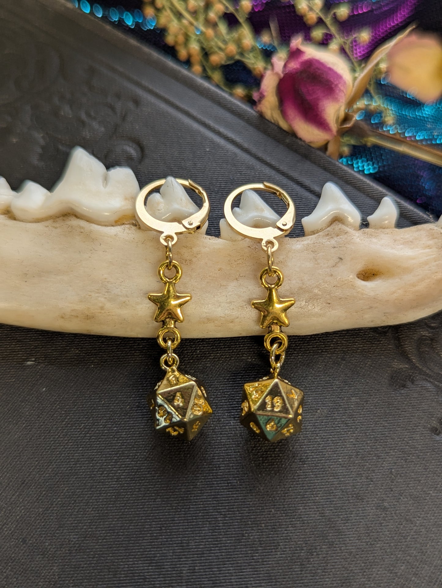 Fated Star d20 Earrings