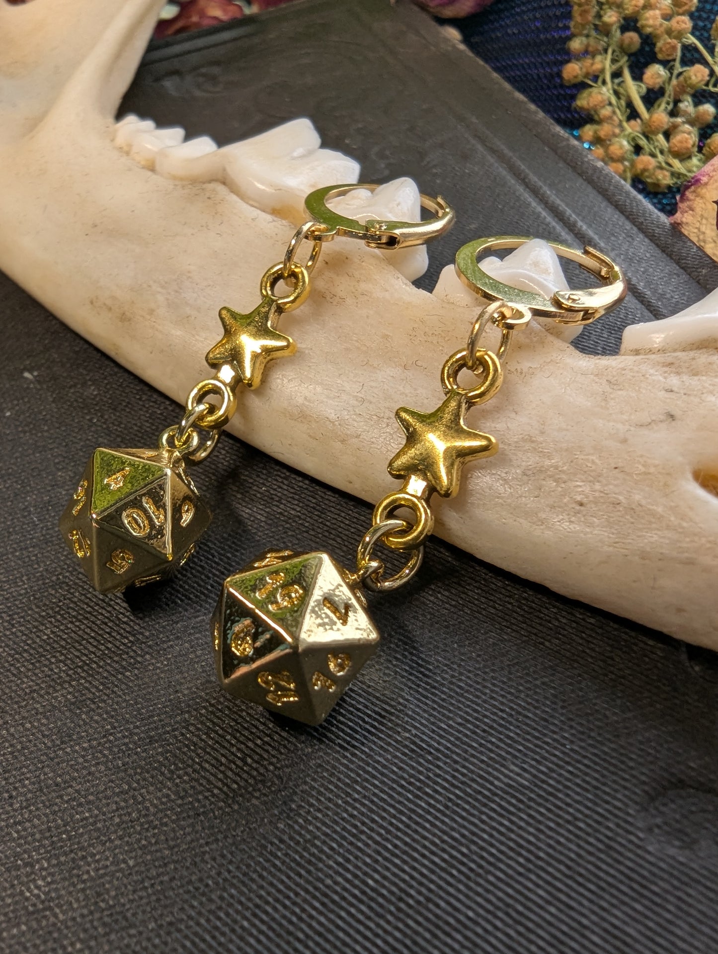 Fated Star d20 Earrings